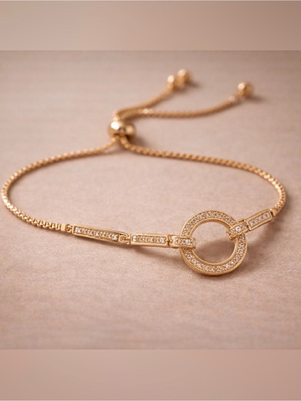 Gold Crystal Circle Link Bracelet - Elegant Women's Jewelry